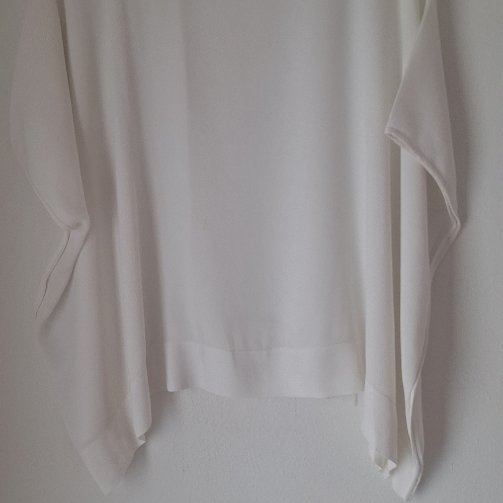 Designer Diane Von Furstenberg White Flowing Silk Blouse Minimalist Sz S-M